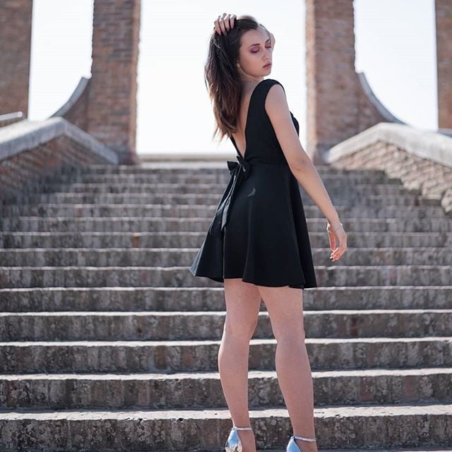 Ma di troie ce ne son tante...? e di donne...?
 #101843789