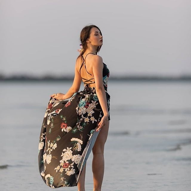 Ma di troie ce ne son tante...? e di donne...?
 #101843824