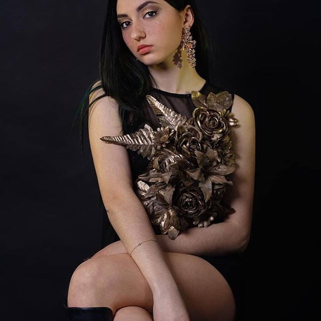 Ma di troie ce ne son tante...? e di donne...?
 #101843851