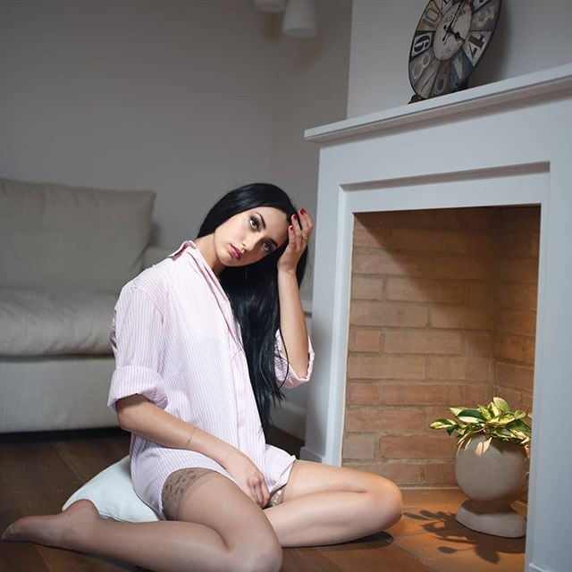 Ma di troie ce ne son tante...? e di donne...?
 #101843883