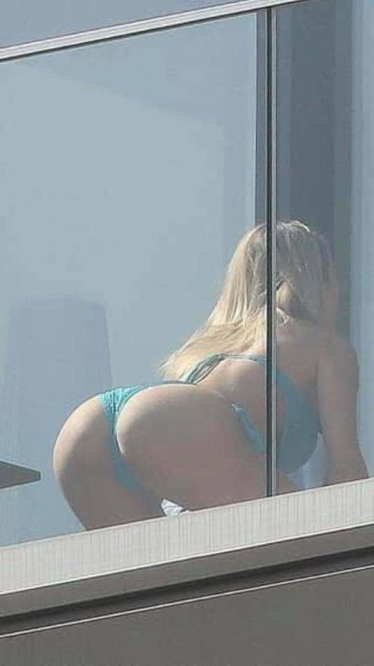 Ma di troie ce ne son tante...? e di donne...?
 #101844077