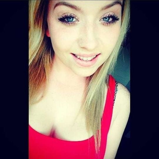 Ma di troie ce ne son tante...? e di donne...?
 #101844098