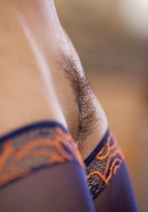 Ma di troie ce ne son tante...? e di donne...?
 #101844160