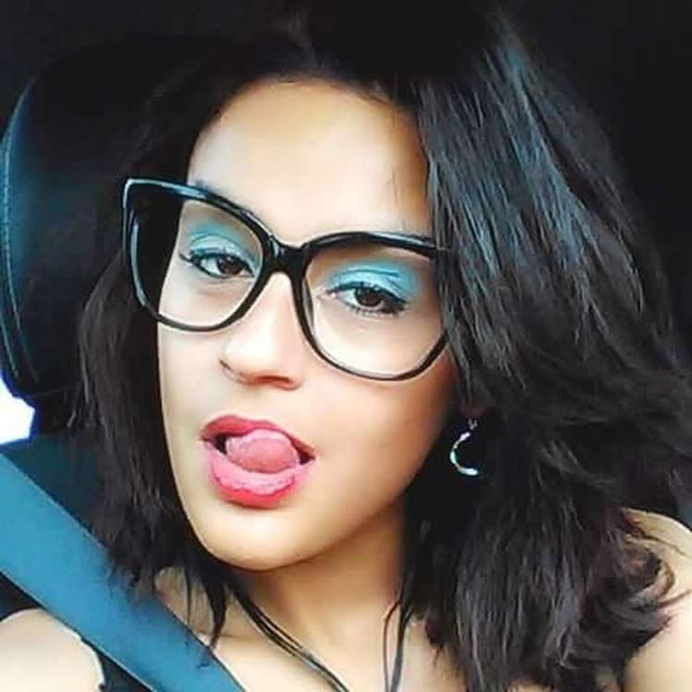 Ma di troie ce ne son tante...? e di donne...?
 #101844254