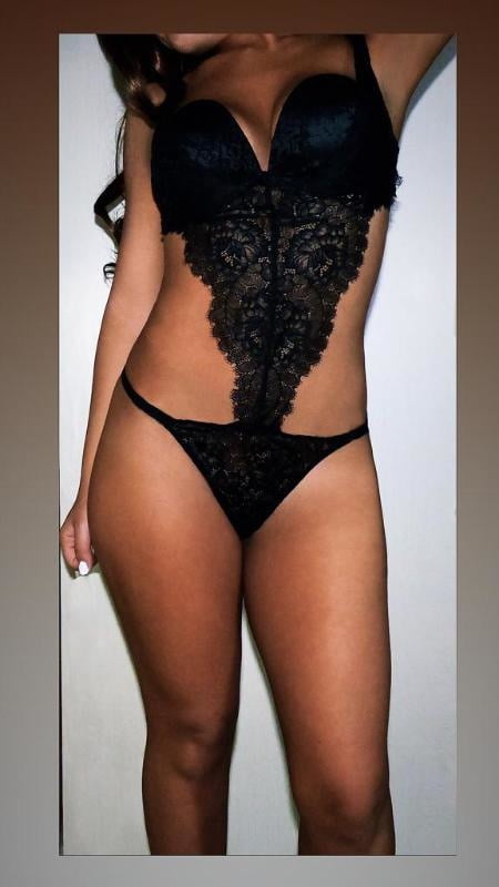 Ma di troie ce ne son tante...? e di donne...?
 #101844305