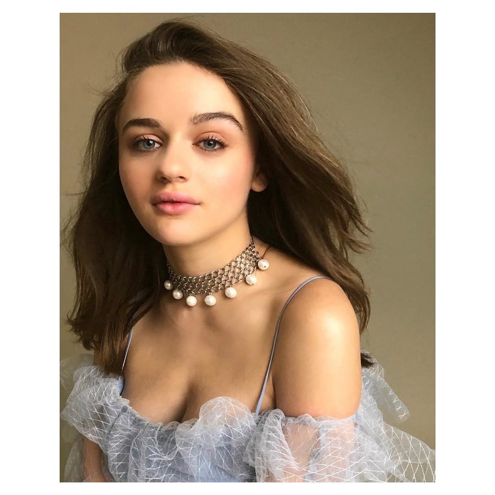 Wichser für Joey King
 #80292835