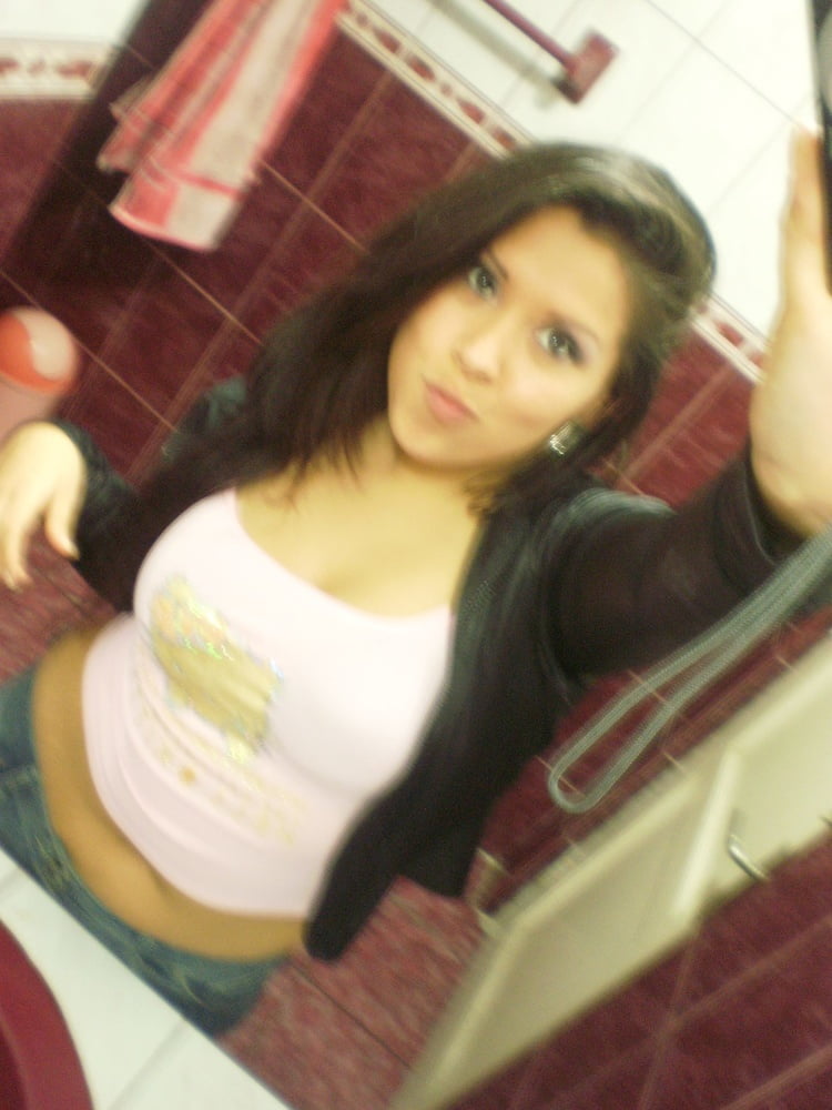 Vanessa, Peru (Vol.6) #104038559