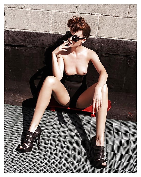 Sk8ter girls 3
 #91917331