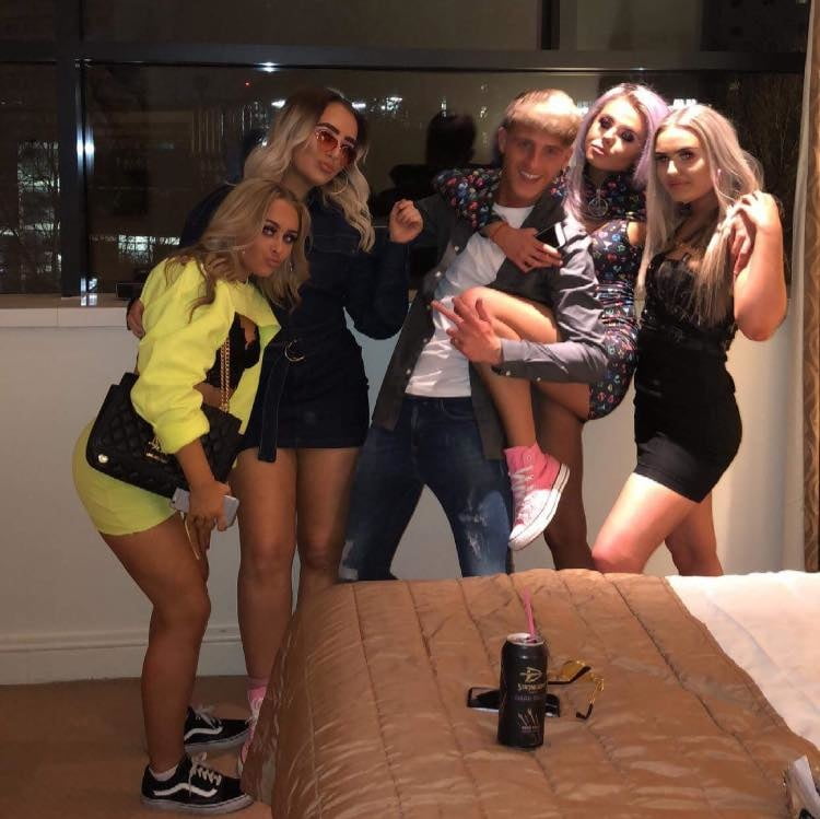 Estúpidas putas chavas pt.26
 #103298291