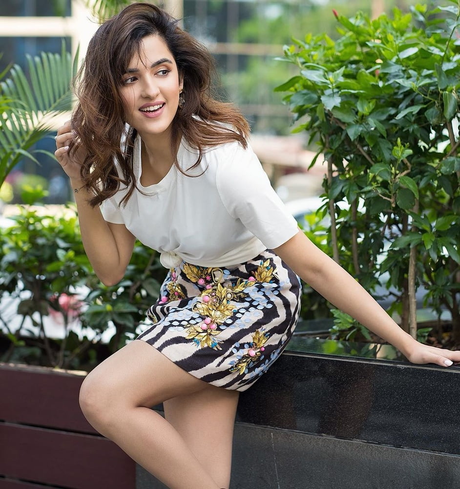 Shirley setia #87481829