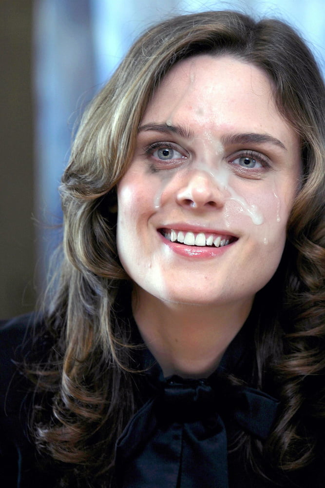 Emily Deschanel #99229841