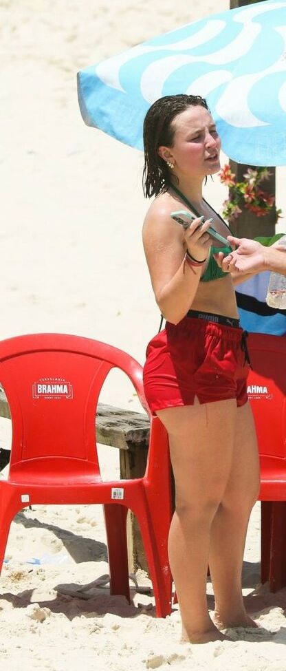 Larissa Manoela nackt #107928132