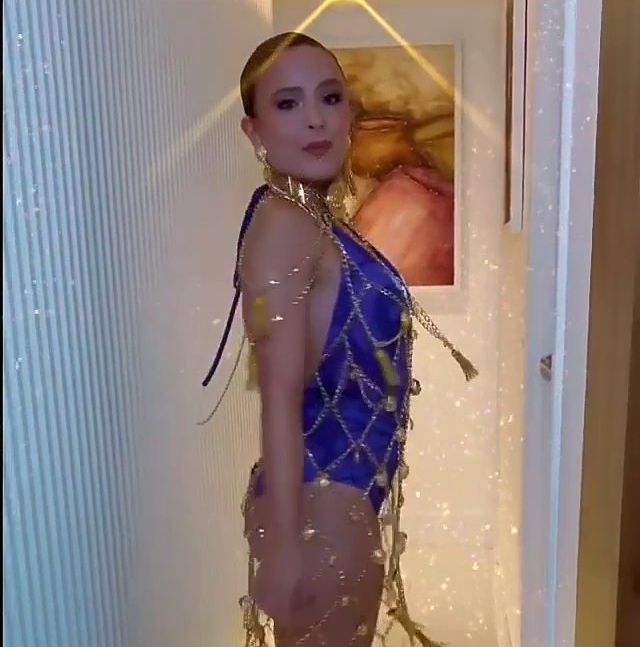 Larissa Manoela nackt #107928297