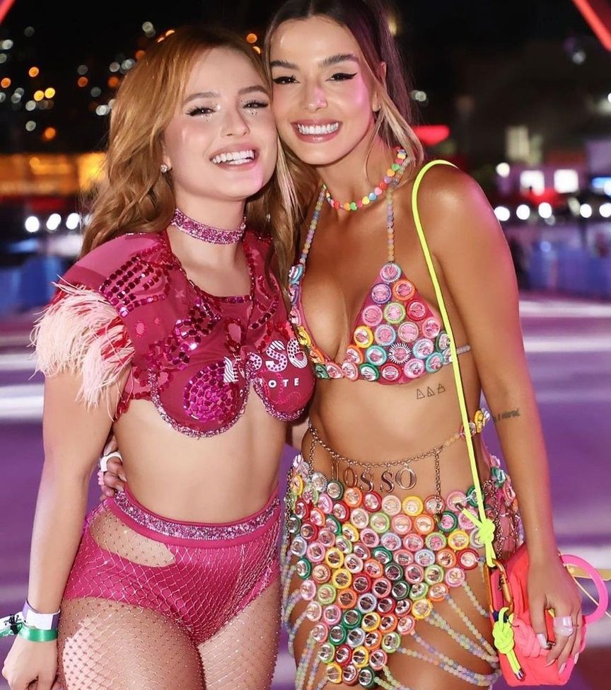 Larissa Manoela nackt #107928314