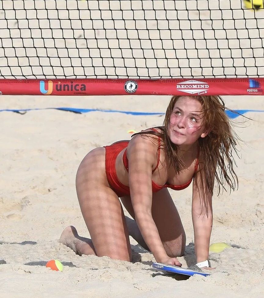 Larissa Manoela nackt #107928339