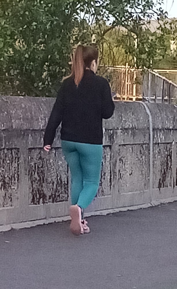 Gros cul en leggings
 #94138399