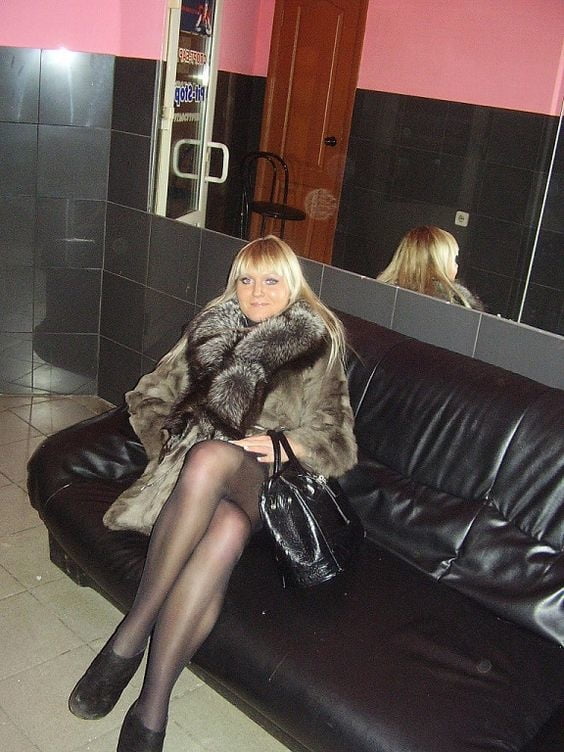 woman in fur coat 27 #89915617