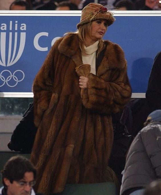 woman in fur coat 27 #89915943