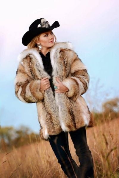 woman in fur coat 27 #89915997