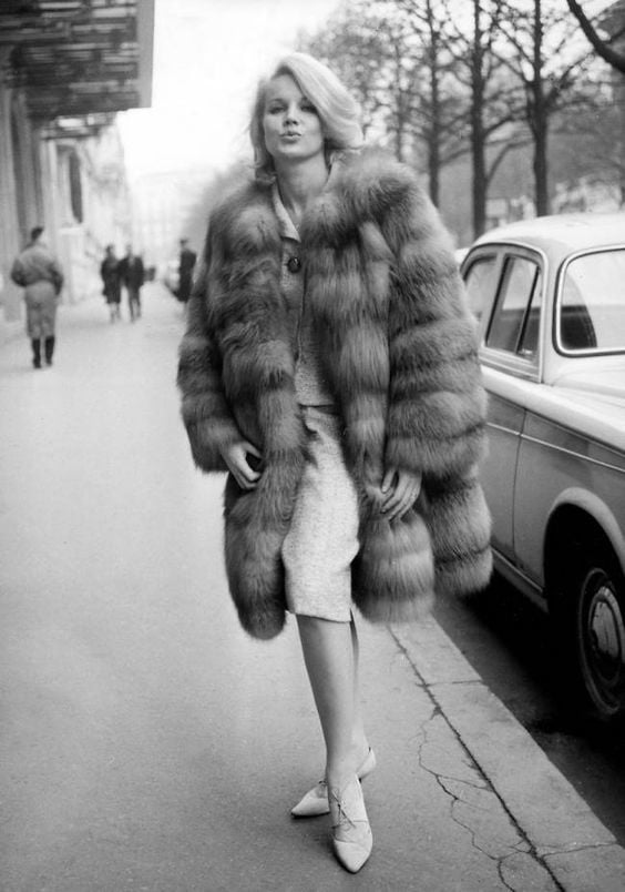 woman in fur coat 27 #89916055