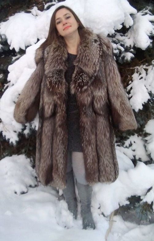 woman in fur coat 27 #89916075
