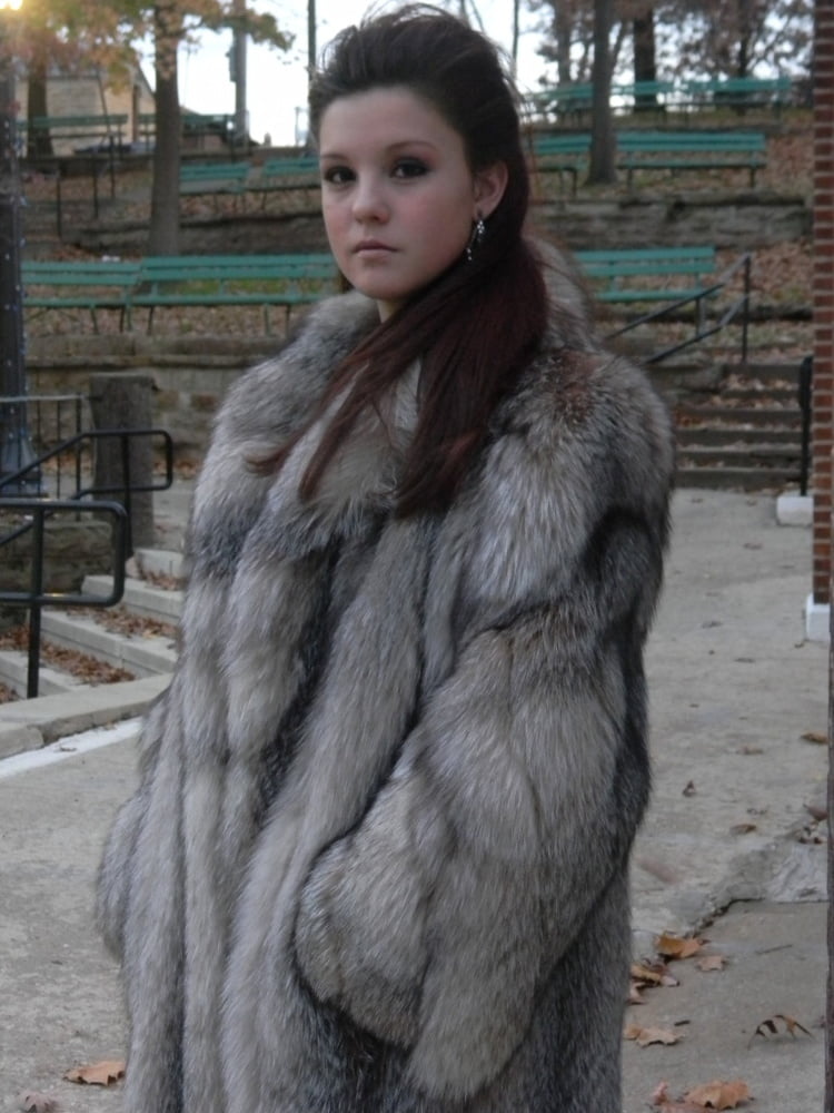 woman in fur coat 27 #89916347