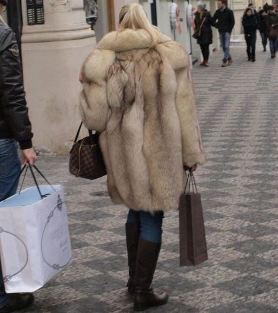 woman in fur coat 27 #89916406
