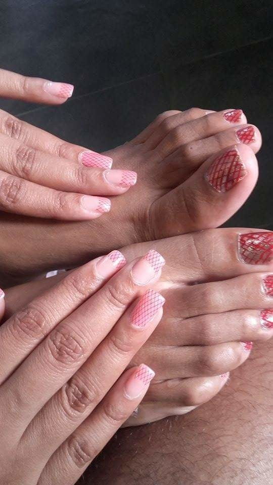 Fetiche de Sri Lanka, uñas largas de los pies #101904496