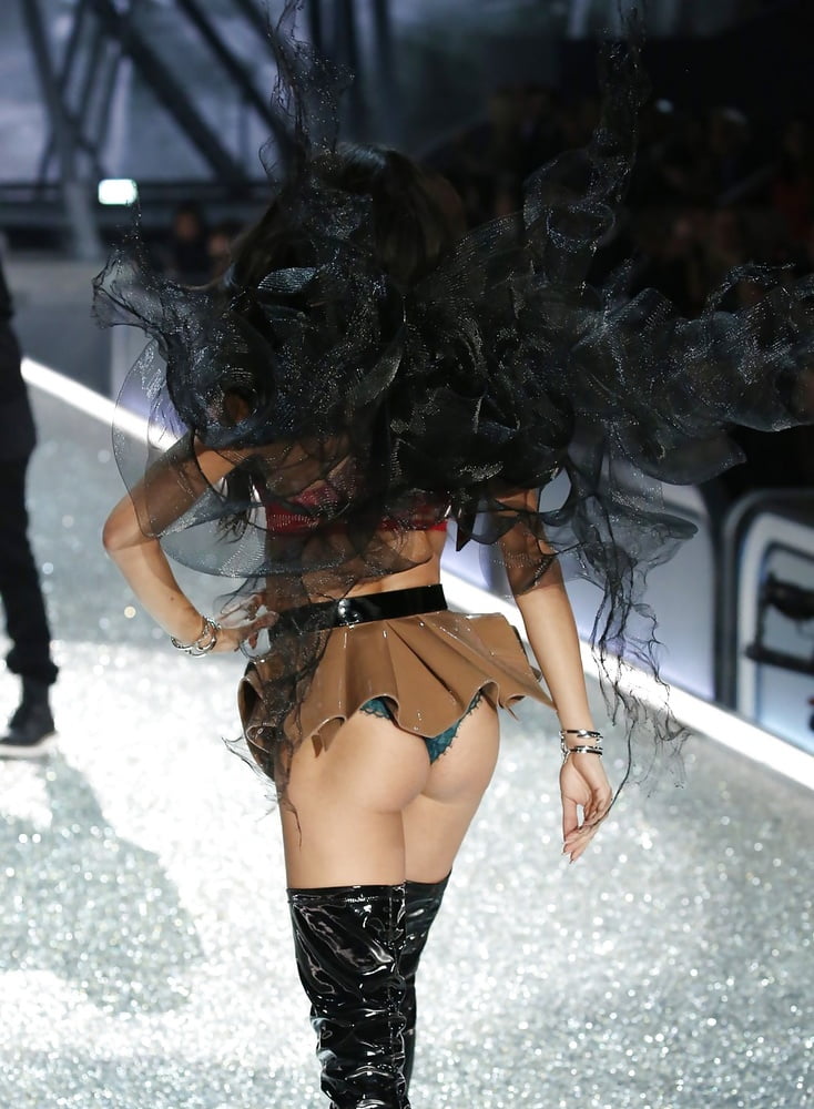 Adriana Lima #94060370