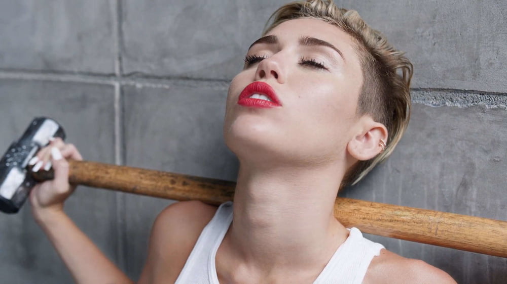Miley cyrus
 #80038987