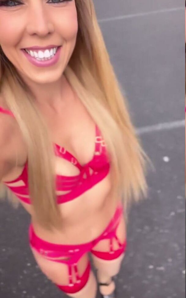 Linda Krieger Mock nackt #109627311