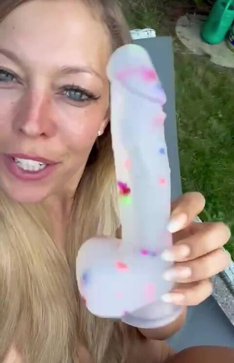 Linda Krieger Mock nackt #109627399