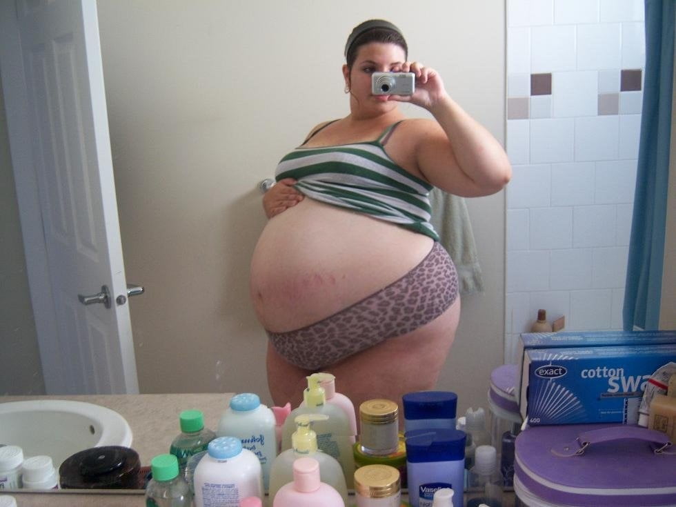 Enorme vientre y tetas embarazadas
 #79920692