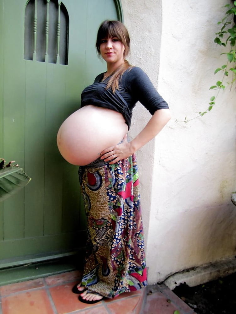 Enorme vientre y tetas embarazadas
 #79920765