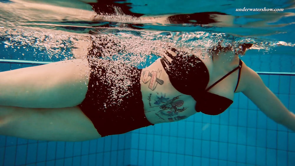 Dashka 1 underwatershow
 #106758093