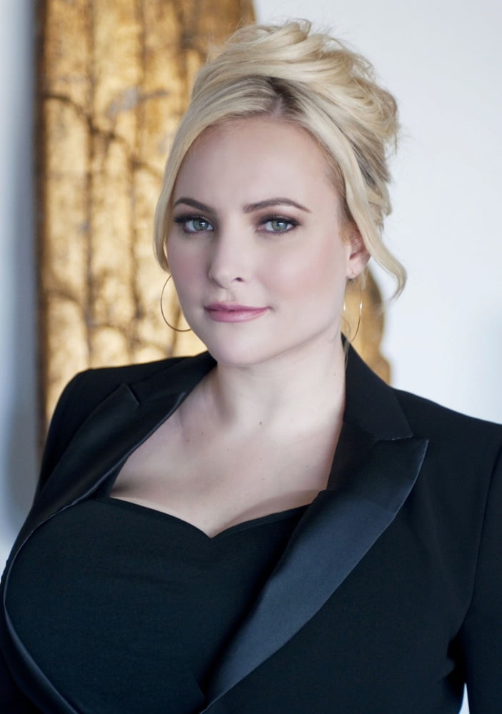 Meghan mccain und ihre riesigen Titten!
 #98341919