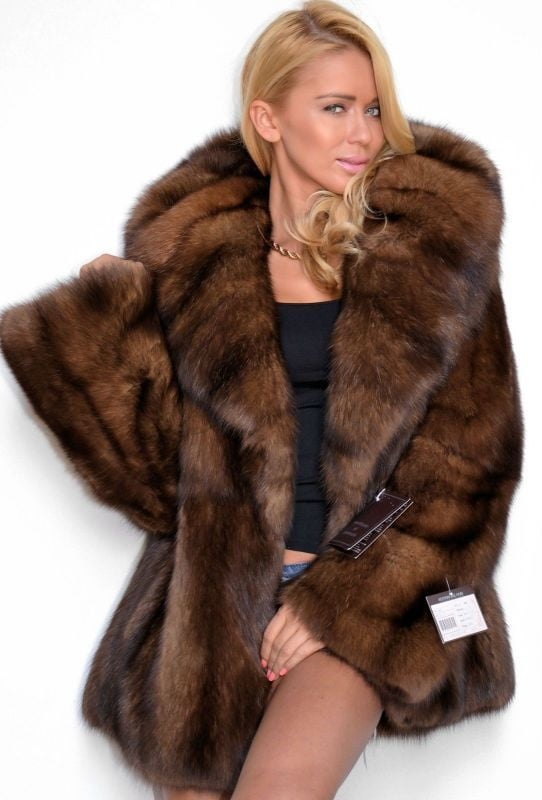 Sexy Fur Models #102848149