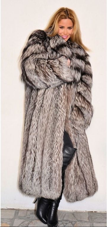 Sexy Fur Models #102848267