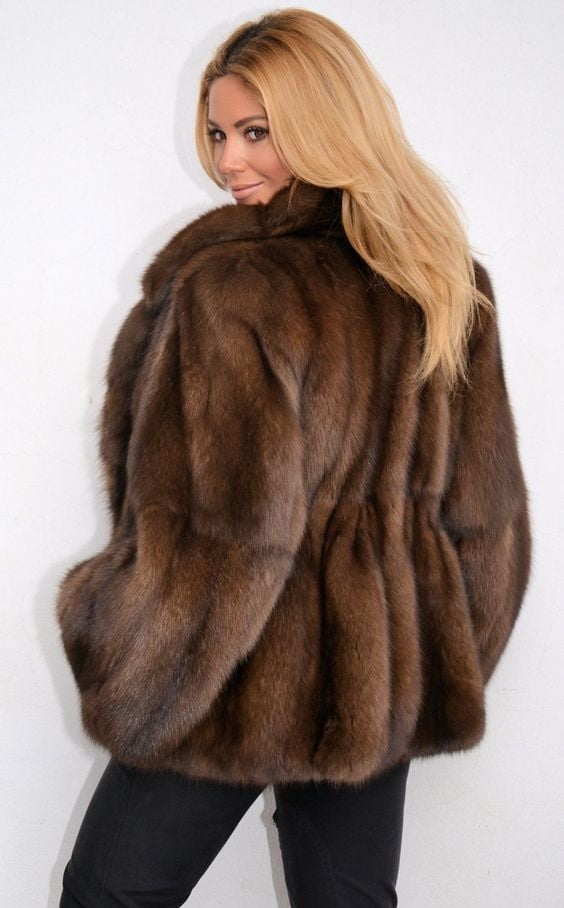 Sexy Fur Models #102848303