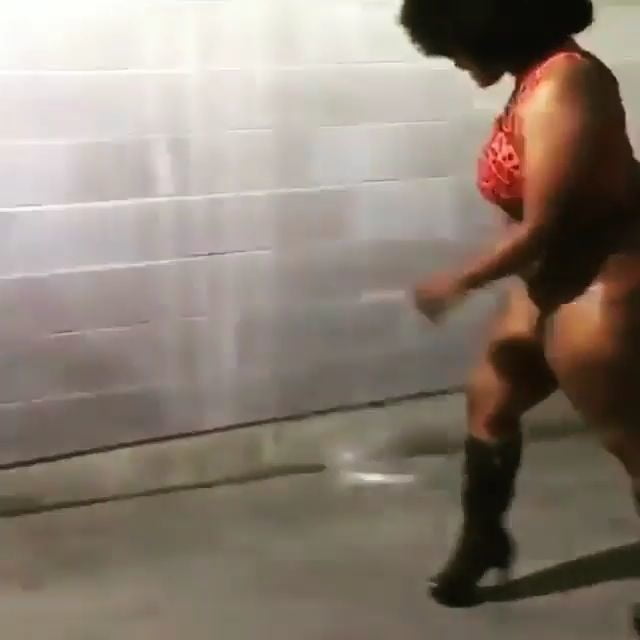 ダット・アズ
 #92424914