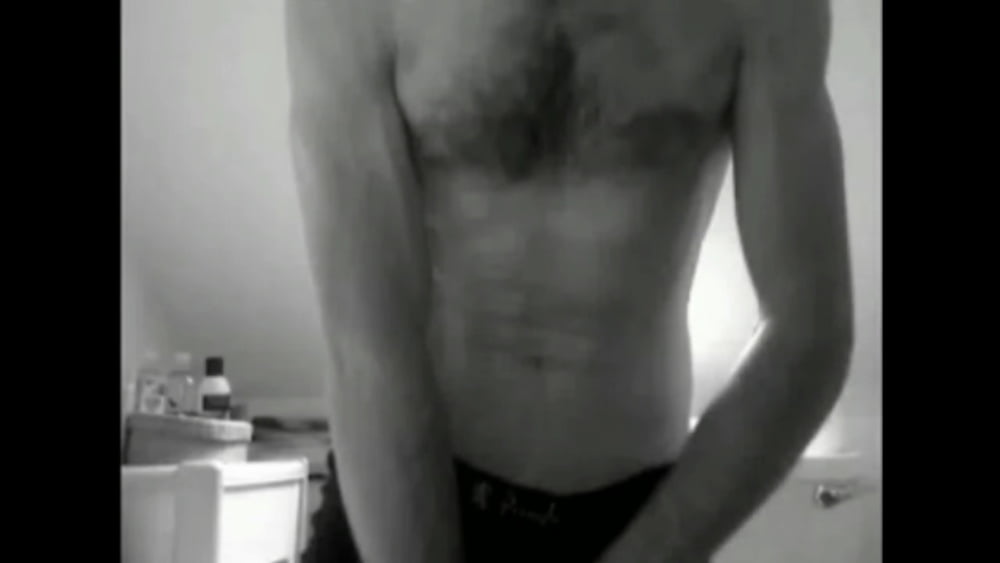 More piccies of my nakiee body lol #107055146