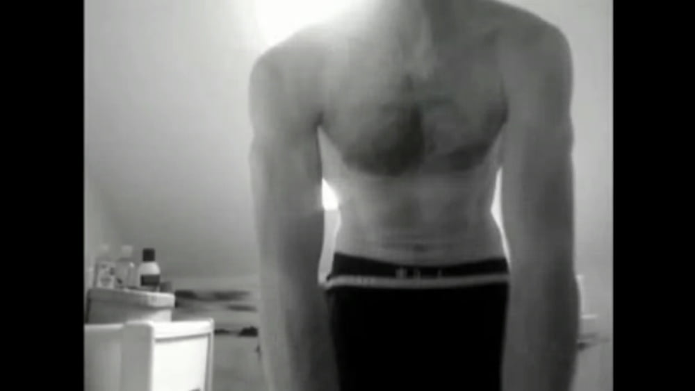 More piccies of my nakiee body lol #107055162