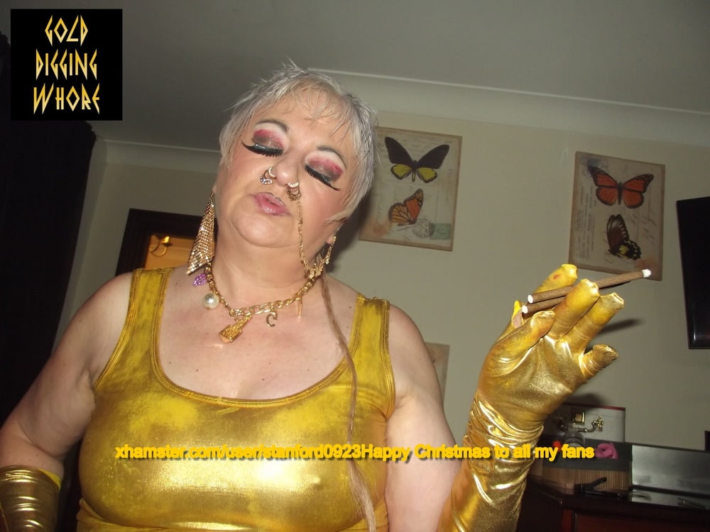 GOLD SLUT 2018 #106812313