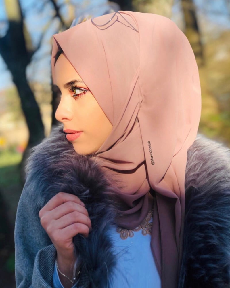 Sexy Syrian Instagram Hijab Lady #79722696