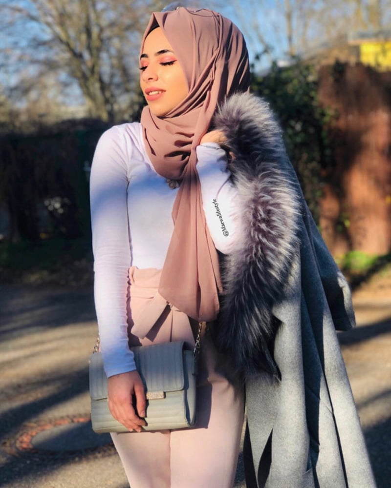 Sexy Syrian Instagram Hijab Lady #79722698