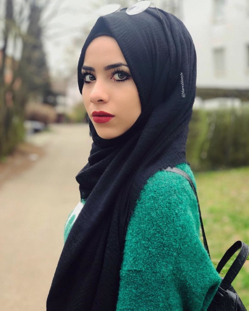 Sexy syrische Instagram Hijab-Dame
 #79722703