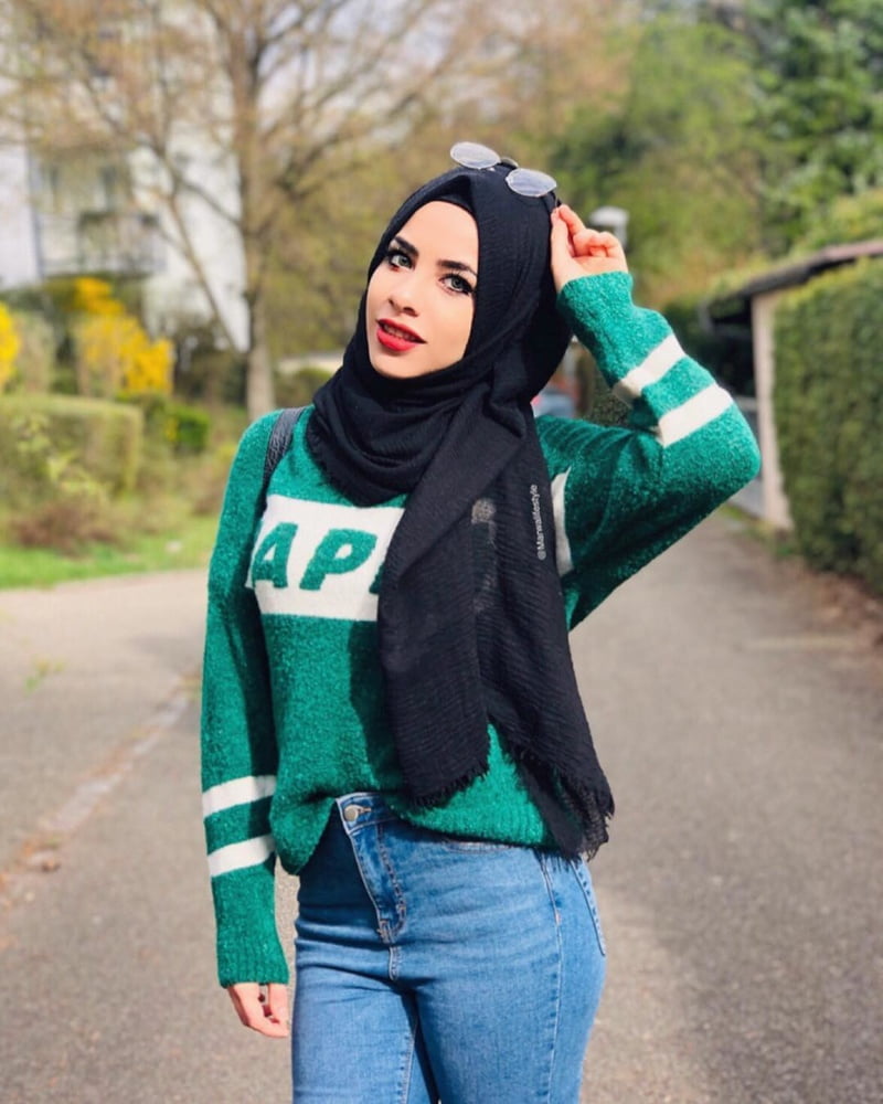 Sexy syrienne instagram hijab dame
 #79722704