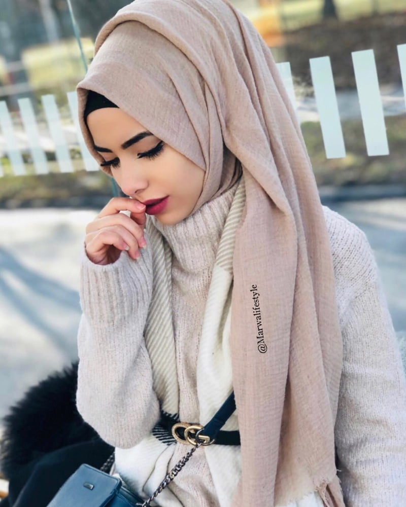 Sexy Syrian Instagram Hijab Lady #79722707