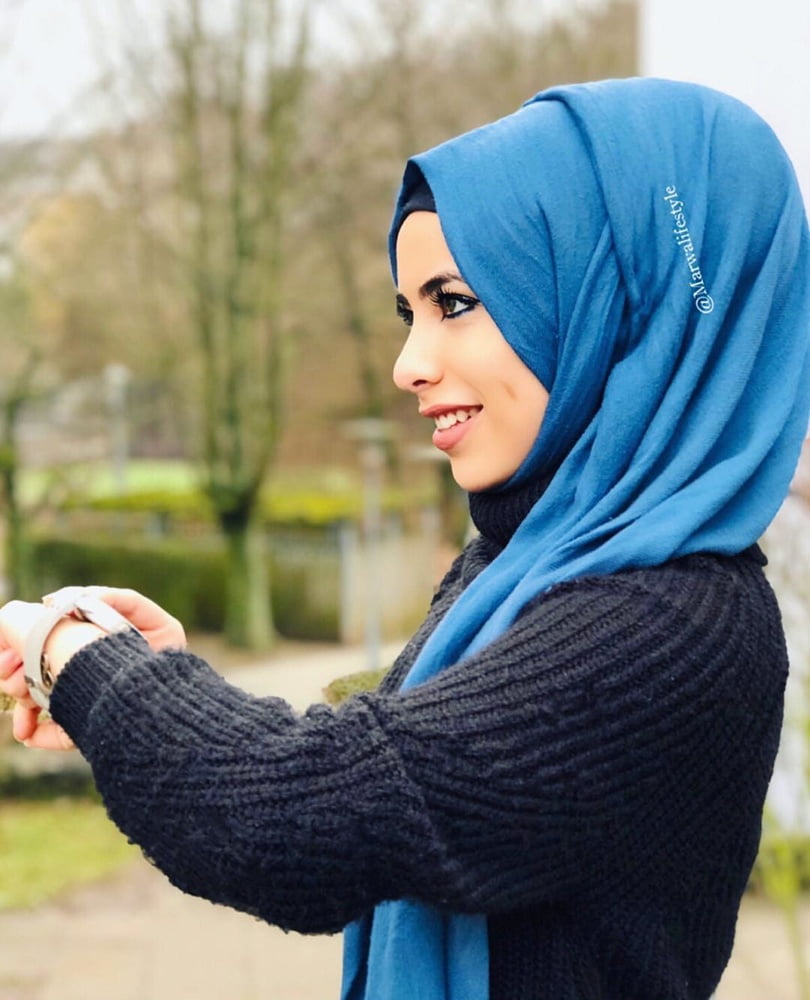 Sexy syrische Instagram Hijab-Dame
 #79722711
