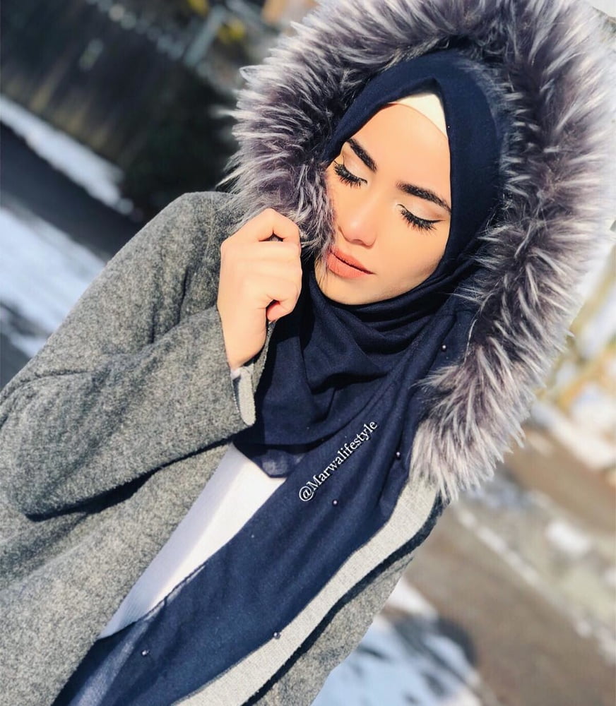 Sexy syrische Instagram Hijab-Dame
 #79722724